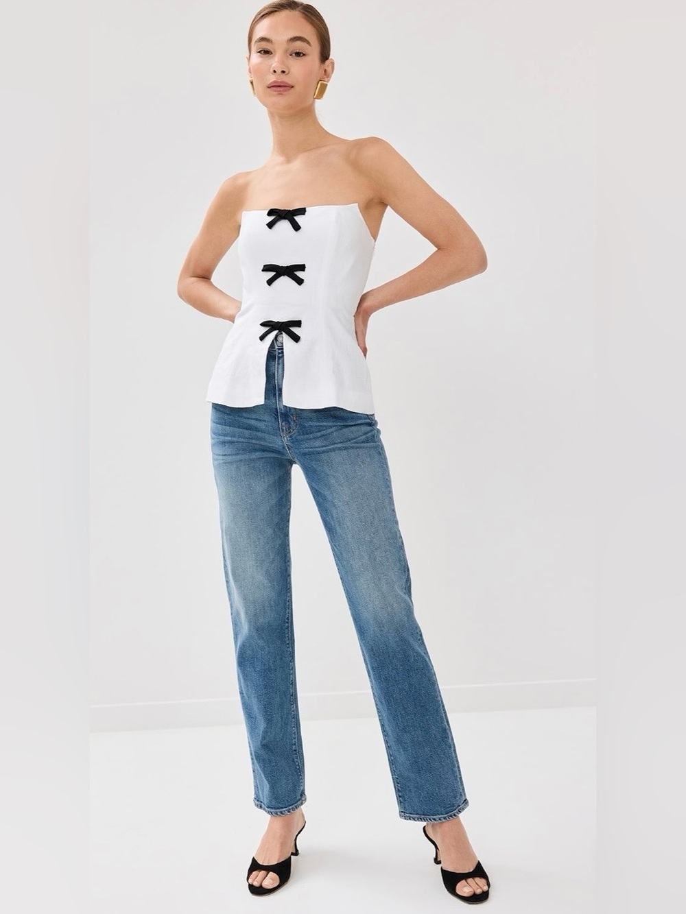 Excellent Condition Reformation White with Black Bows Essie Linen Top Size 6